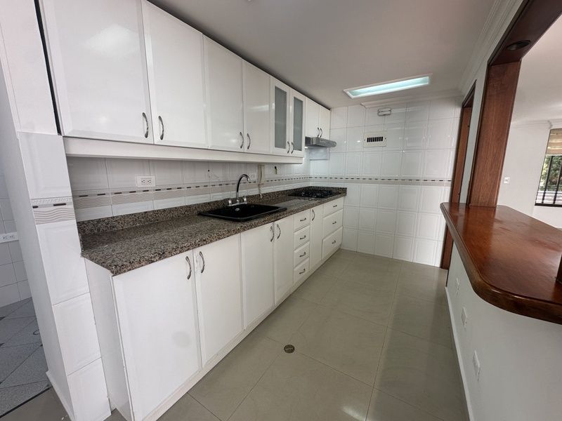 Casa en arriendo ubicada en Envigado, sector El Dorado - 5