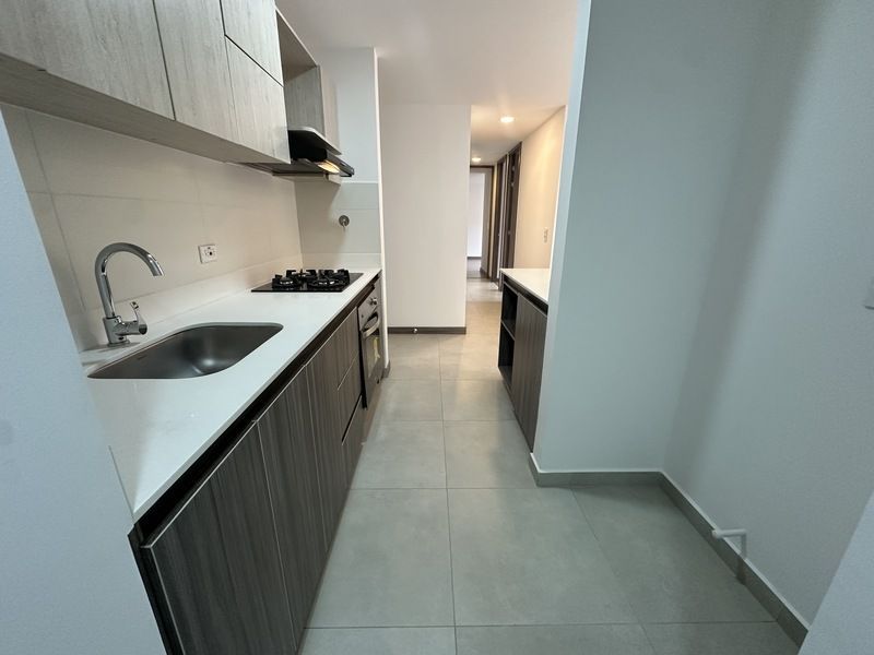 Apartamento en arriendo ubicado en Envigado, sector Camino Verde - 4