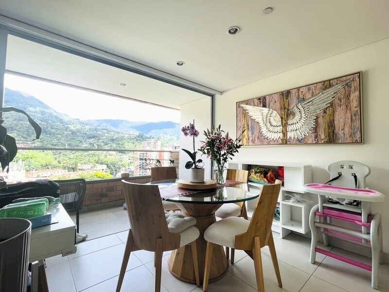 Apartamento en venta ubicado en Envigado, sector Loma del Chocho - 2