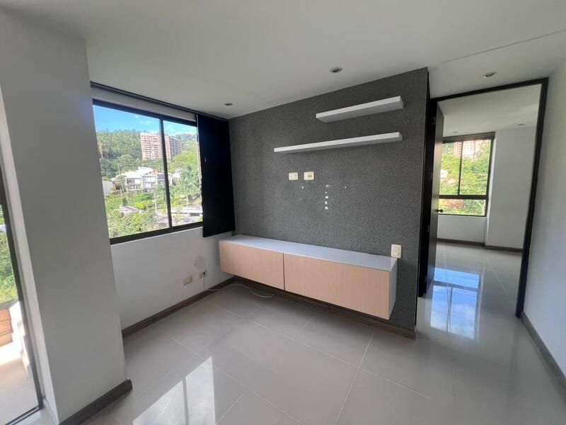 Apartamento en arriendo ubicado en Medellín, sector Altos del Poblado - 4