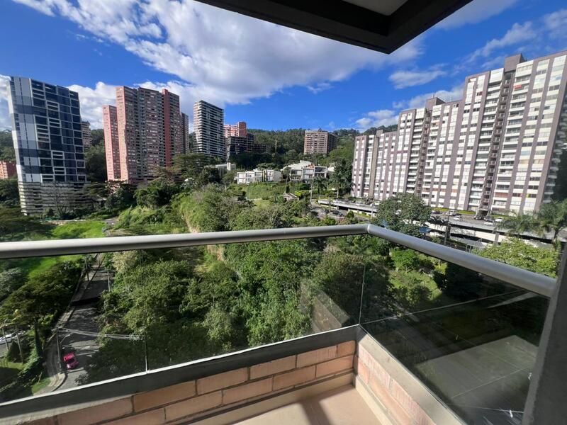 Apartamento en arriendo ubicado en Medellín, sector Altos del Poblado - 13