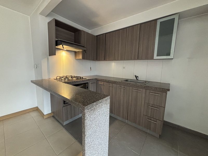 Apartamento en arriendo ubicado en Envigado, sector El Oasis - 2