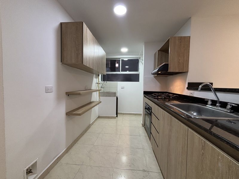 Apartamento en arriendo ubicado en Envigado, sector Cumbres - 4