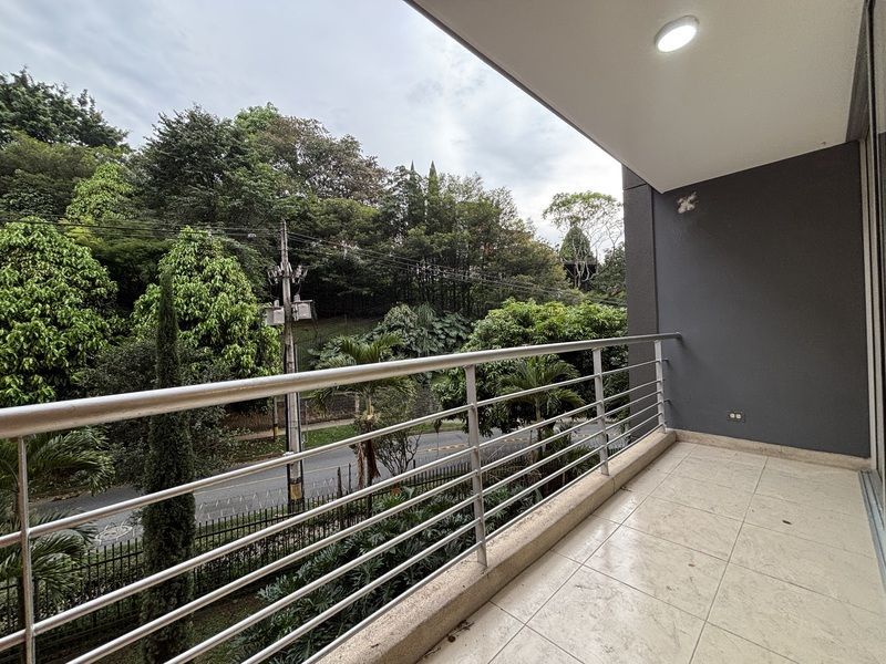 Apartamento en arriendo ubicado en Envigado, sector Cumbres - 14