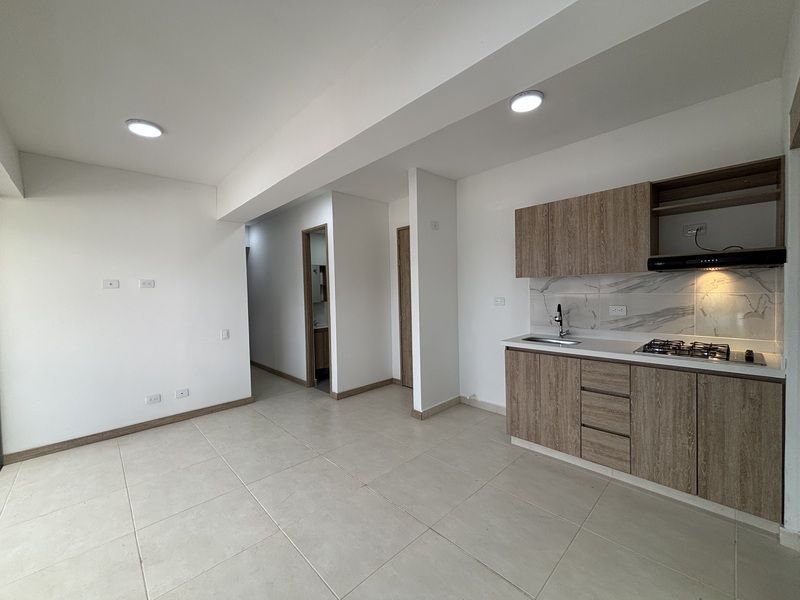 Apartamento en arriendo ubicado en Sabaneta, sector Las Lomitas - 2