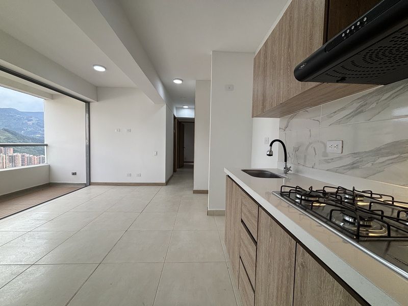 Apartamento en arriendo ubicado en Sabaneta, sector Las Lomitas - 3