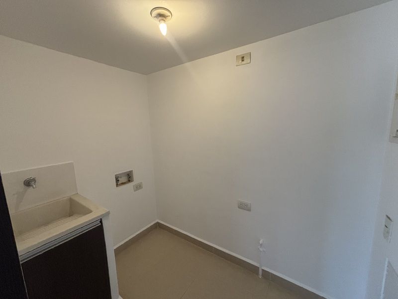 Apartamento en arriendo ubicado en Envigado, sector Loma de las Brujas - 11
