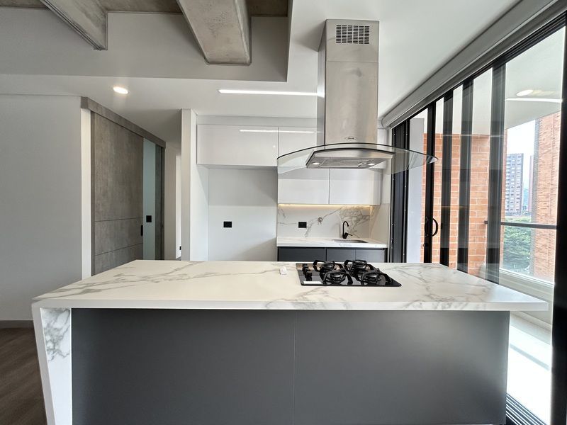Apartamento en arriendo ubicado en Envigado, sector Loma de los Mesa - 5