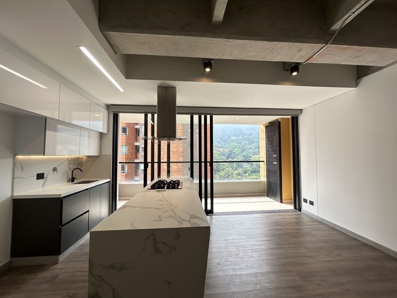 Apartamento en arriendo ubicado en Envigado, sector Loma de los Mesa - 6