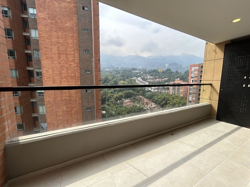 Apartamento en arriendo ubicado en Envigado, sector Loma de los Mesa - 19