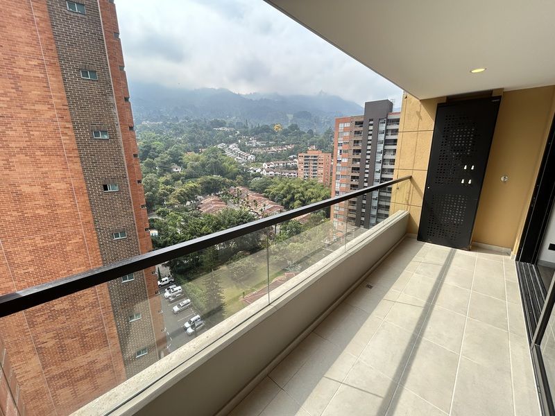 Apartamento en arriendo ubicado en Envigado, sector Loma de los Mesa - 21