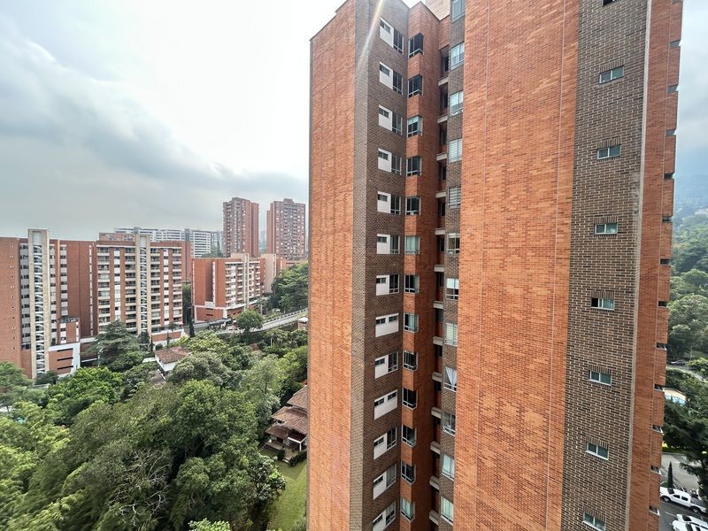 Apartamento en arriendo ubicado en Envigado, sector Loma de los Mesa - 22