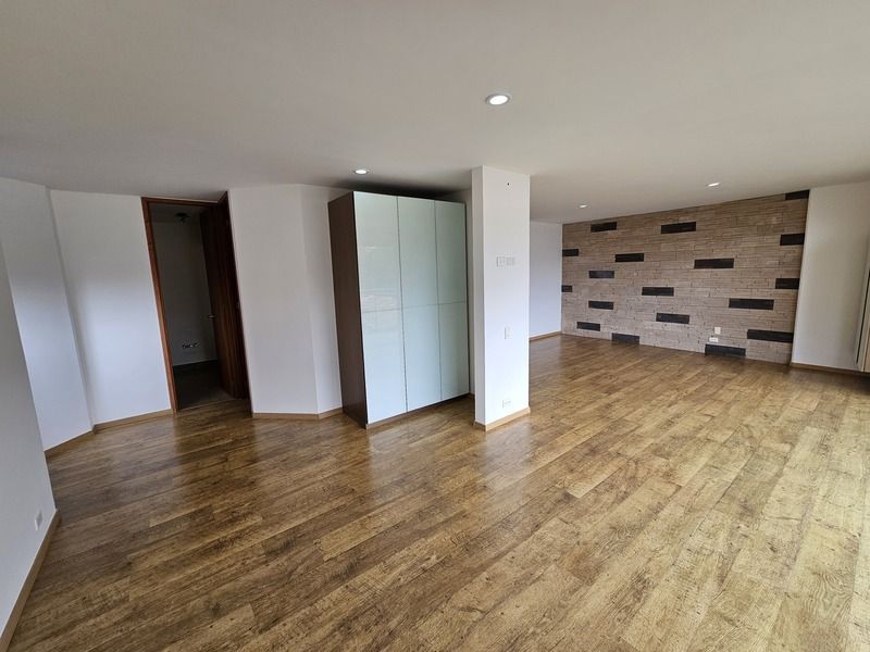 Apartaestudio en arriendo ubicado en Medellín, sector El Tesoro - 2
