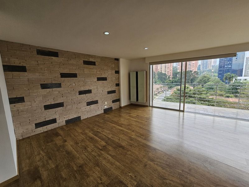 Apartaestudio en arriendo ubicado en Medellín, sector El Tesoro - 3
