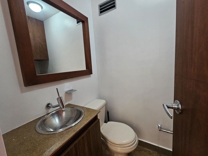 Apartaestudio en arriendo ubicado en Medellín, sector El Tesoro - 11