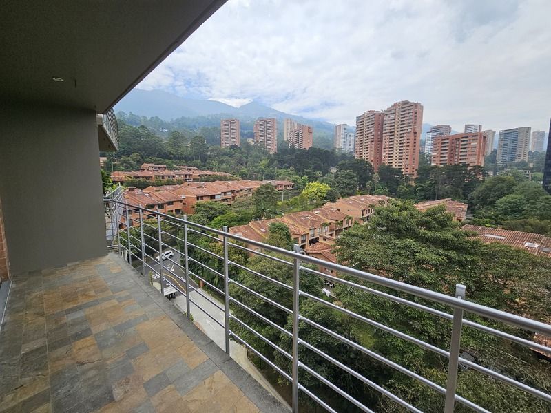 Apartaestudio en arriendo ubicado en Medellín, sector El Tesoro - 13