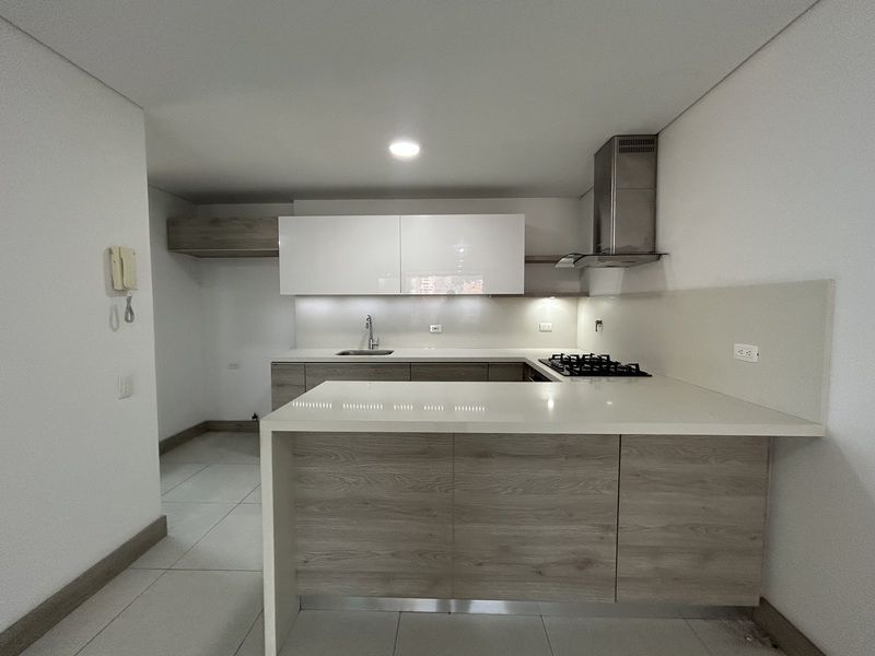 Apartamento en arriendo ubicado en Envigado, sector Loma de los Mesa - 6