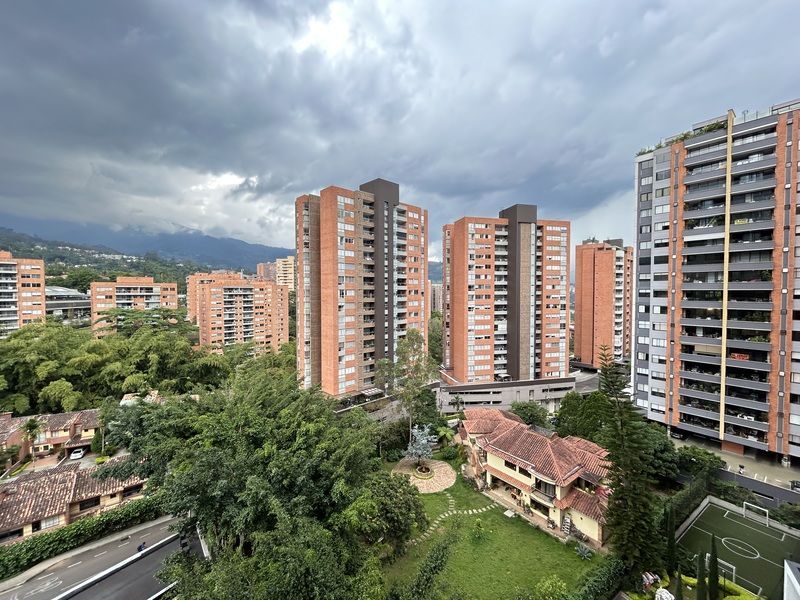 Apartamento en arriendo ubicado en Envigado, sector Loma de los Mesa - 25