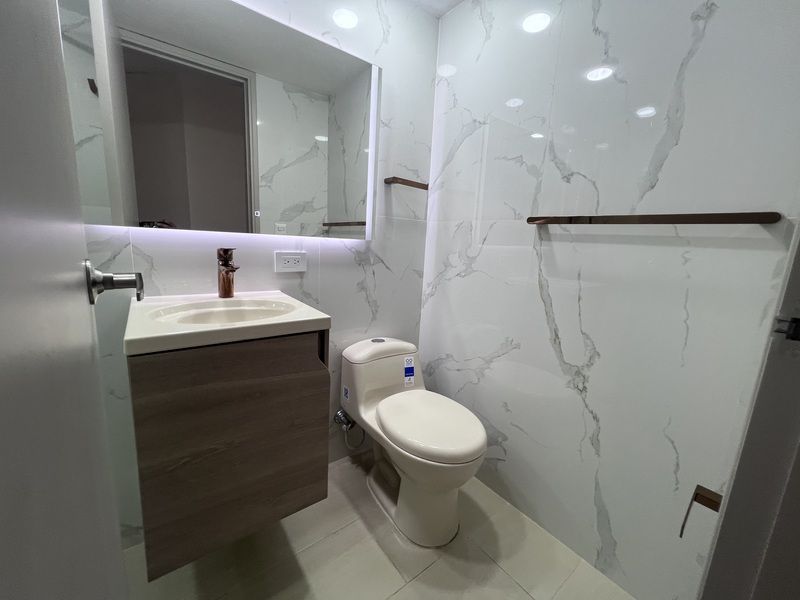 Apartamento en arriendo ubicado en Medellín, sector Aguacatala - 13