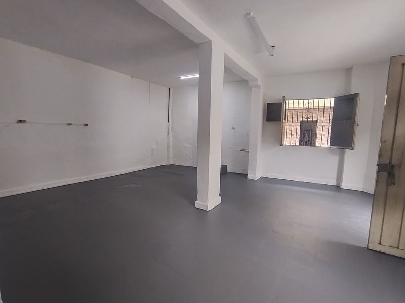 Local en arriendo ubicado en Bello, sector Manchester - 3