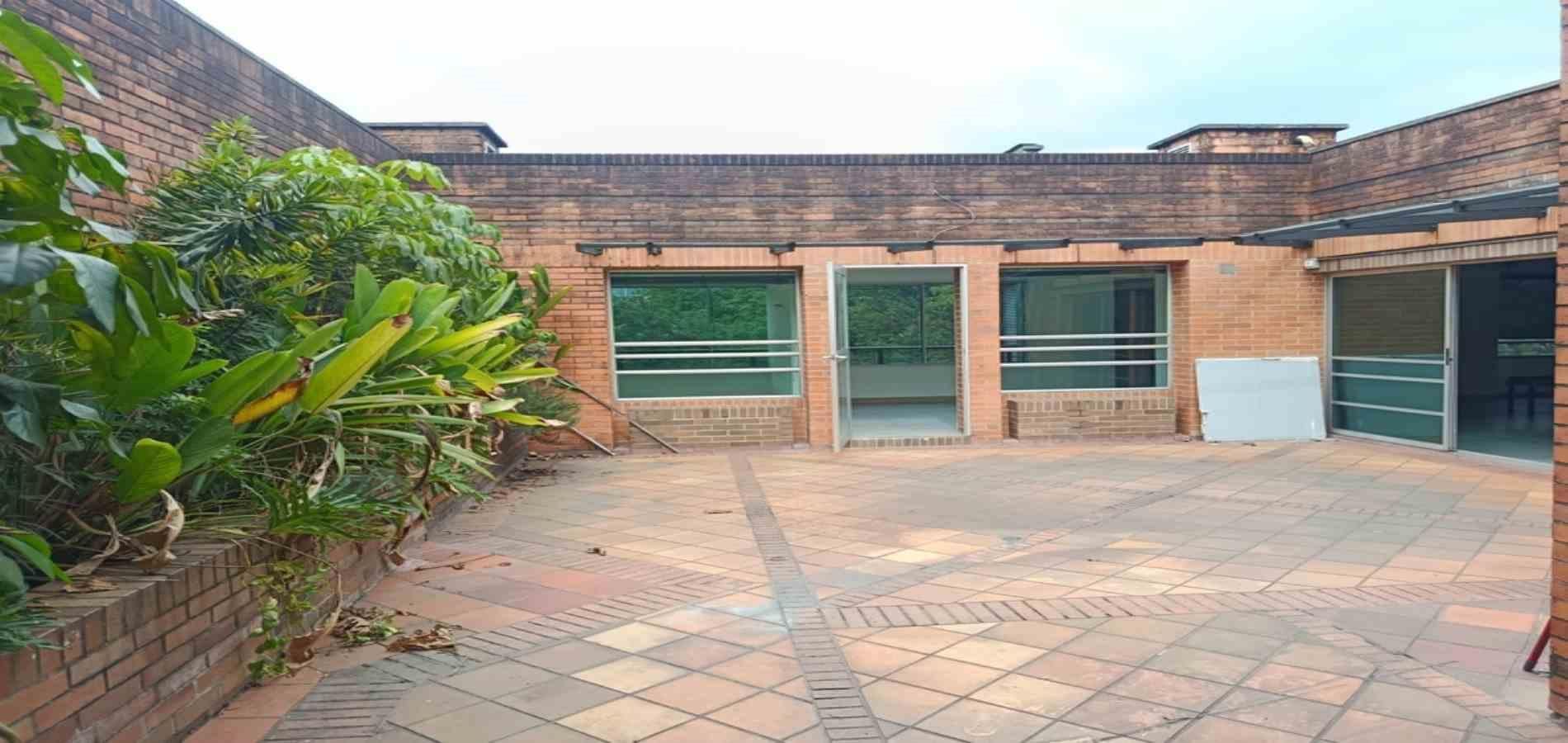 Oficina en arriendo ubicada en Medellín, sector Aguacatala - 12