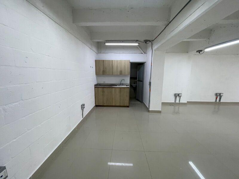 Oficina en arriendo ubicada en Rionegro, sector Tranvía - 4