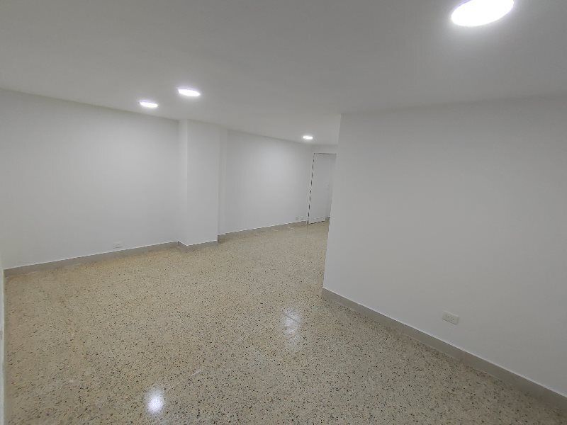 Local en venta ubicado en Medellín, sector La Castellana - 4