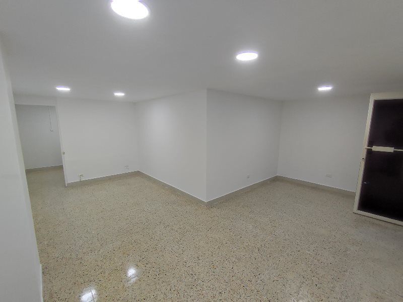 Local en venta ubicado en Medellín, sector La Castellana - 5