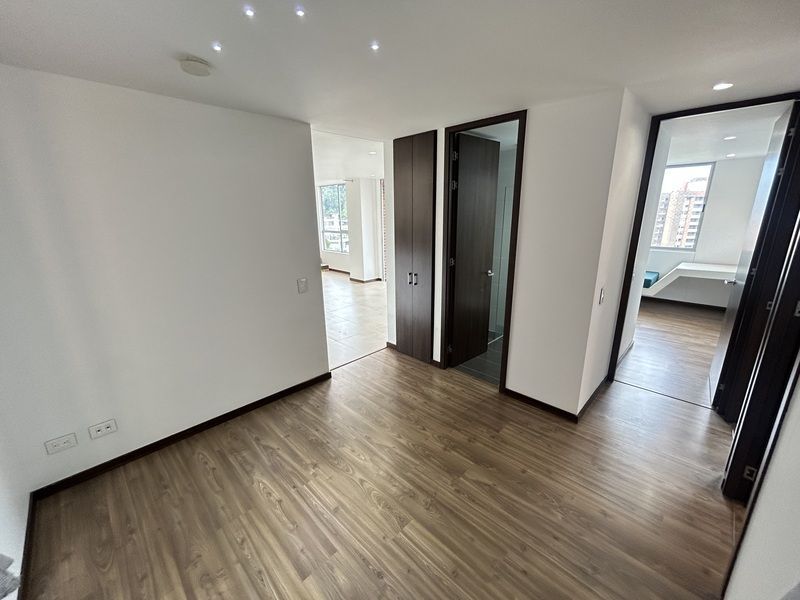 Apartamento en arriendo ubicado en Envigado, sector Loma del Esmeraldal - 9