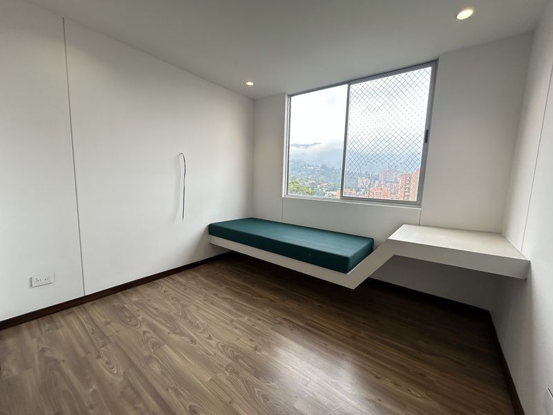 Apartamento en arriendo ubicado en Envigado, sector Loma del Esmeraldal - 12