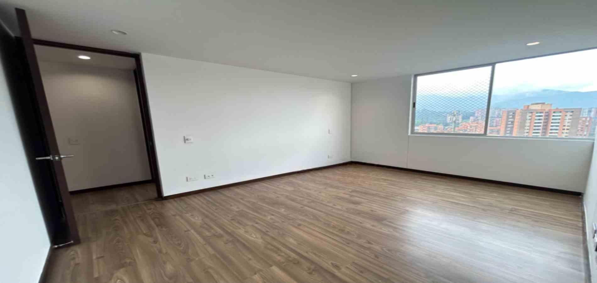 Apartamento en arriendo ubicado en Envigado, sector Loma del Esmeraldal - 13