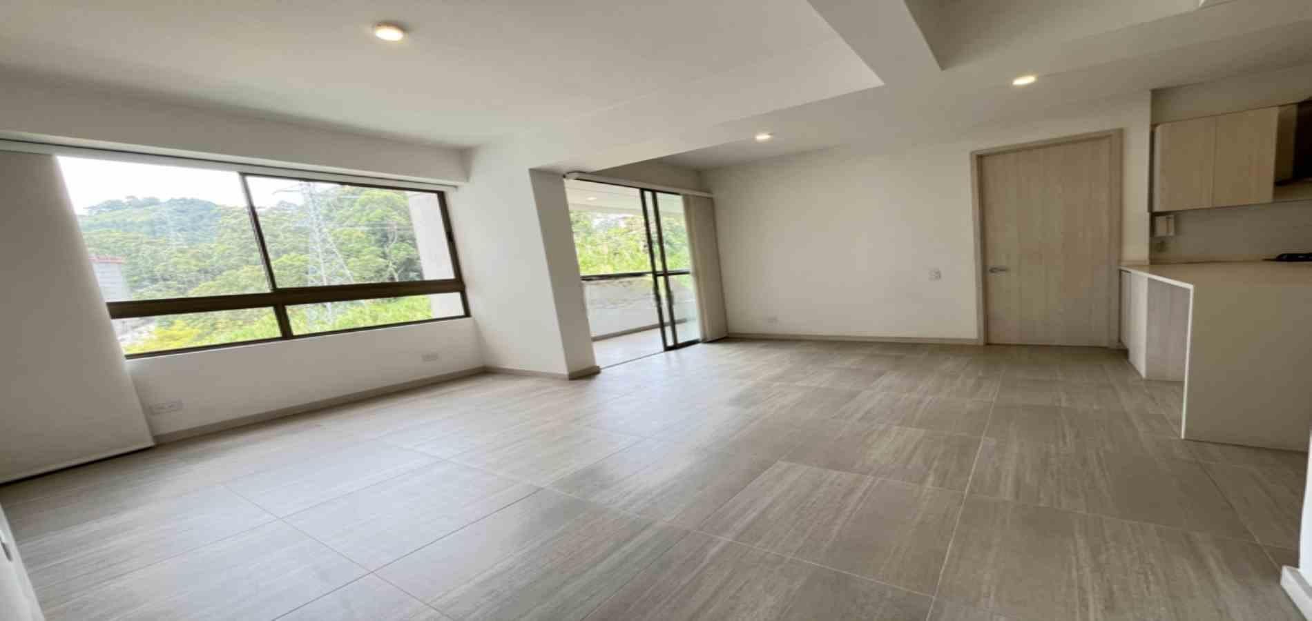 Apartamento en arriendo ubicado en Sabaneta, sector Tres Esquinas - 2