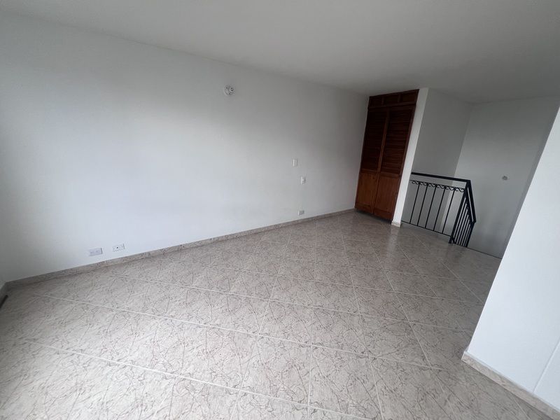 Apartaestudio en arriendo ubicado en Medellín, sector La Aguacatala - 3