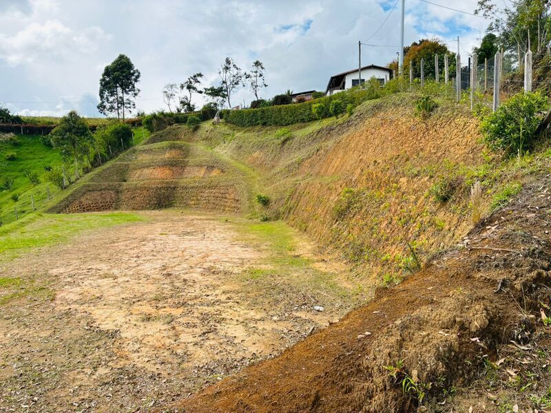 Lote en venta ubicado en San Vicente Ferrer, sector Chaparral - 2