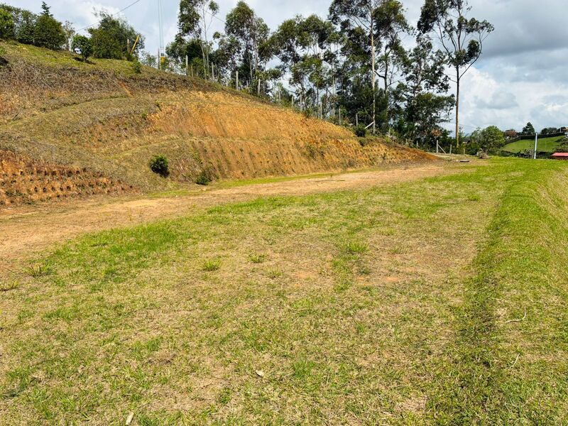 Lote en venta ubicado en San Vicente Ferrer, sector Chaparral - 5
