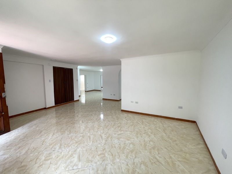 Casa en arriendo ubicada en Medellín, sector Estacion Floresta - 2