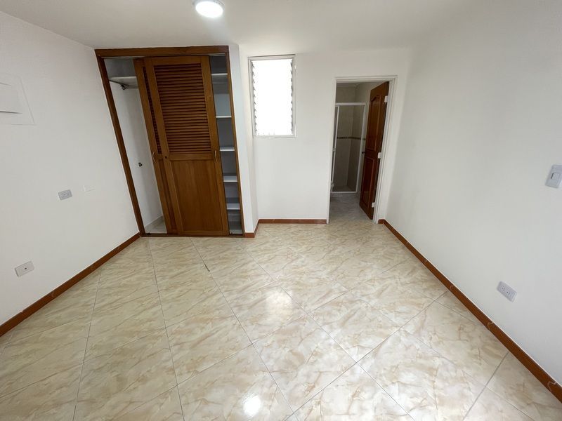 Casa en arriendo ubicada en Medellín, sector Estacion Floresta - 14