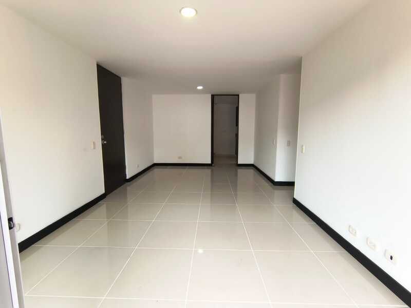 Apartamento en arriendo ubicado en Envigado, sector Camino Verde - 2