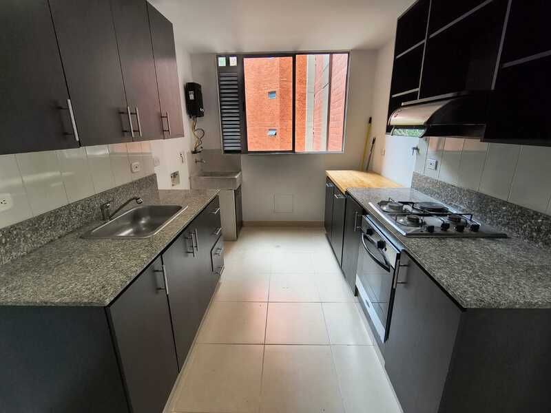 Apartamento en arriendo ubicado en Envigado, sector Camino Verde - 4