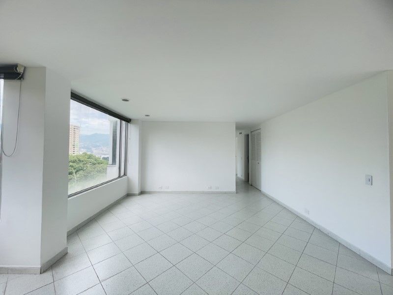 Apartamento en venta ubicado en Medellín, sector Los Balsos II - 3