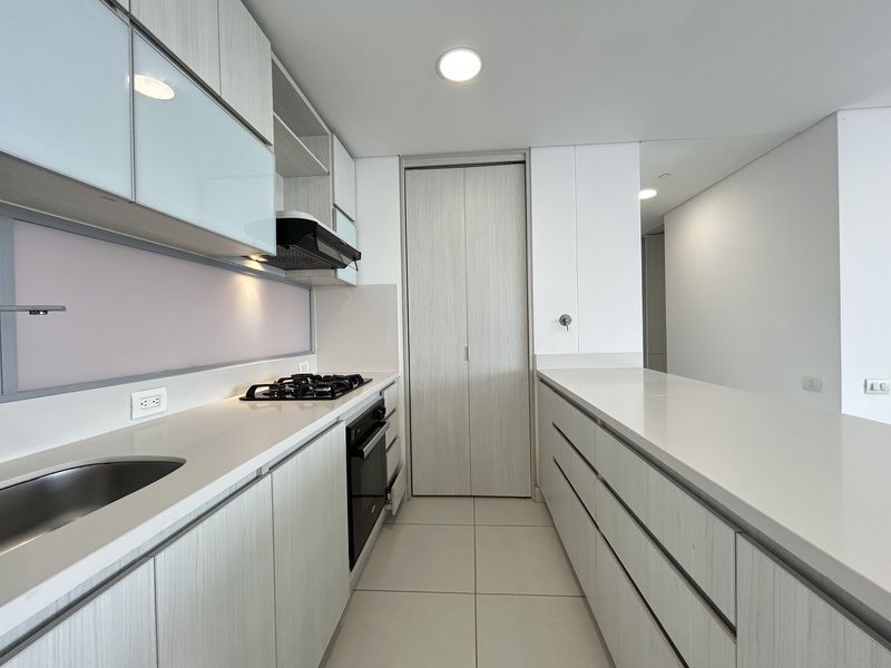 Apartamento en arriendo ubicado en Envigado, sector Loma del Chocho - 6