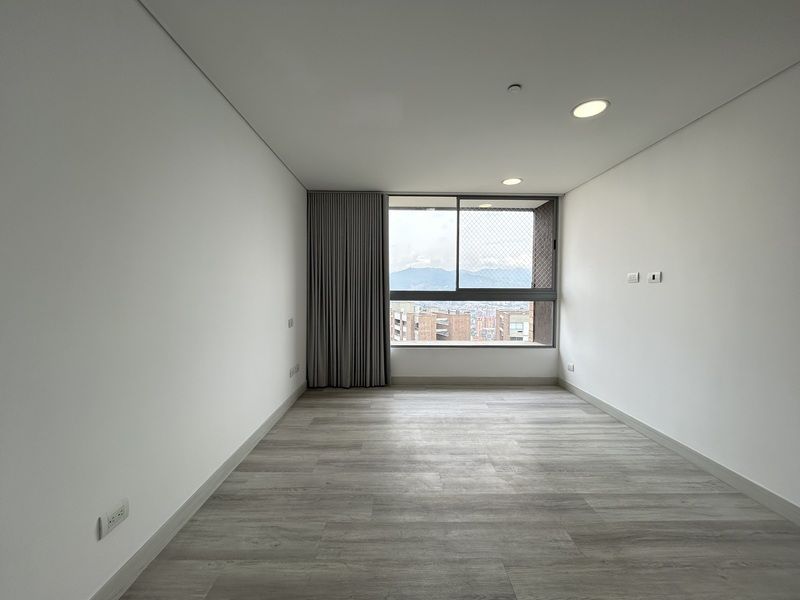 Apartamento en arriendo ubicado en Envigado, sector Loma del Chocho - 11