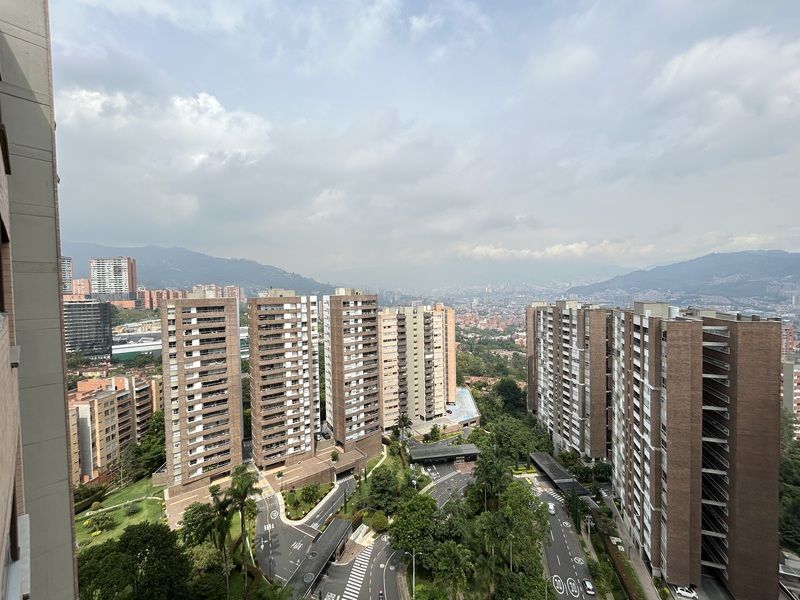 Apartamento en arriendo ubicado en Envigado, sector Loma del Chocho - 19