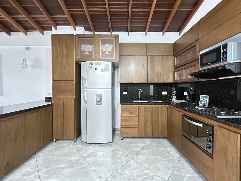 Apartamento en arriendo ubicado en Envigado, sector Barrio Mesa - 3