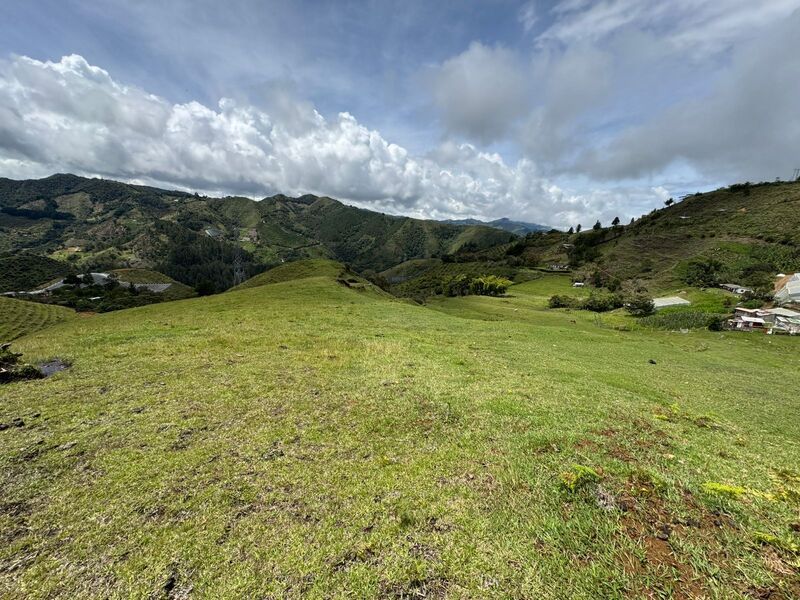 Lote en venta ubicado en La Ceja, sector Vereda las Piedras - 2