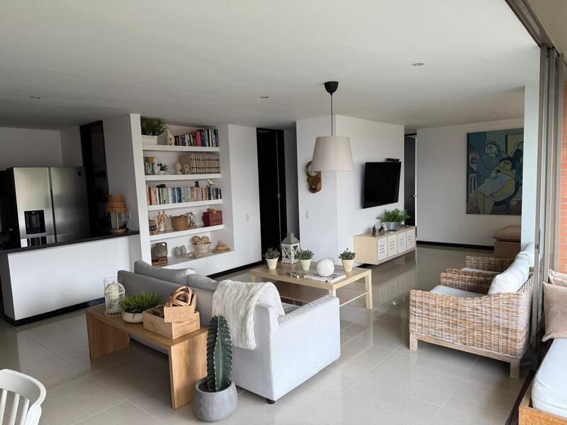 Apartamento en arriendo ubicado en Medellín, sector Cola del Zorro - 2