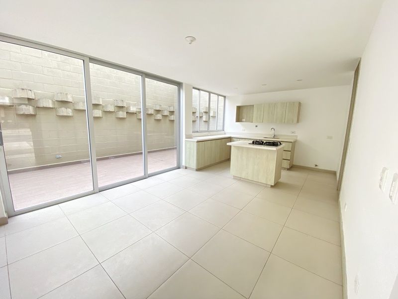 CASA EN ARRIENDO UBICADA EN RIONEGRO SECTOR GUALANDAY - 2