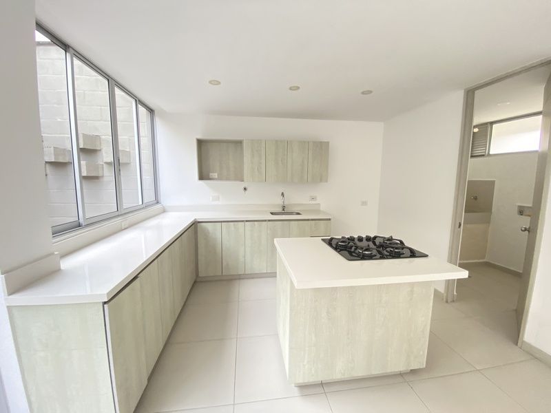 CASA EN ARRIENDO UBICADA EN RIONEGRO SECTOR GUALANDAY - 3