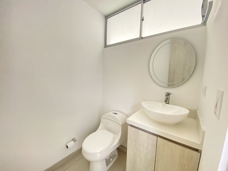 CASA EN ARRIENDO UBICADA EN RIONEGRO SECTOR GUALANDAY - 13