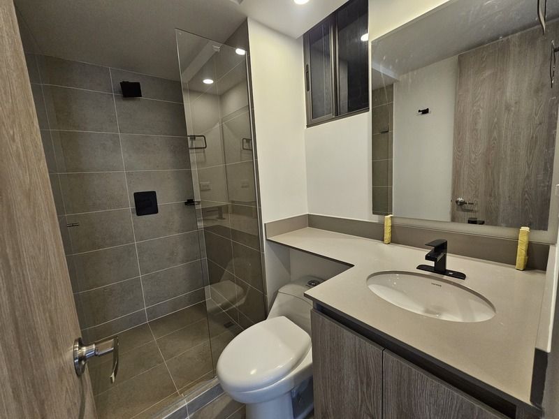 APARTAMENTO EN ARRIENDO UBICADO EN EL POBLADO SECTOR CIUDAD DEL RIO - 7
